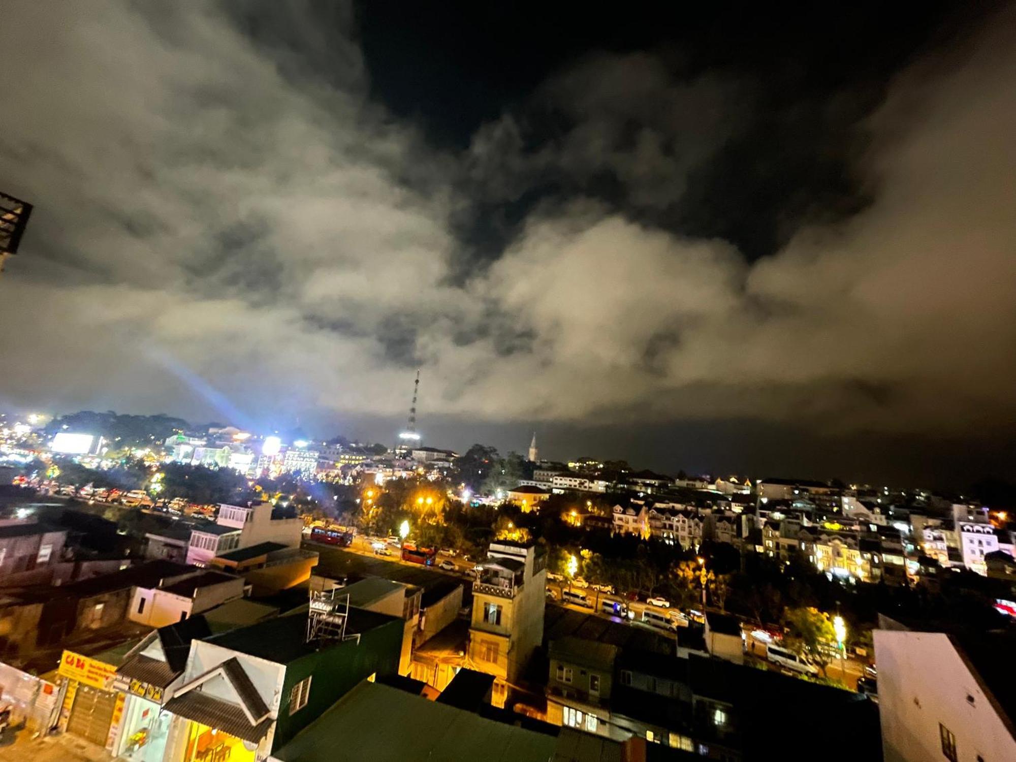 Q-Center Dalat Hotell Eksteriør bilde