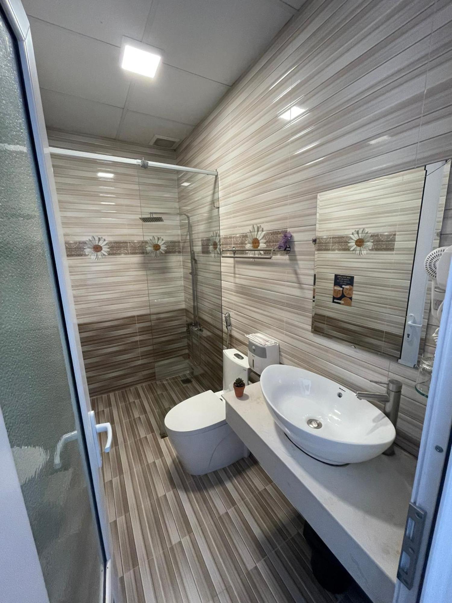 Q-Center Dalat Hotell Eksteriør bilde
